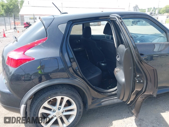 2013 Nissan Juke SL z VIN JN8AF5MV0DT214386, wystawiony jako IAAI lot #42521301 z przebiegiem 145 893 mil mil oraz . Historia ofert i sprzedaży dostępna na DreamBid. Obrazek 8.