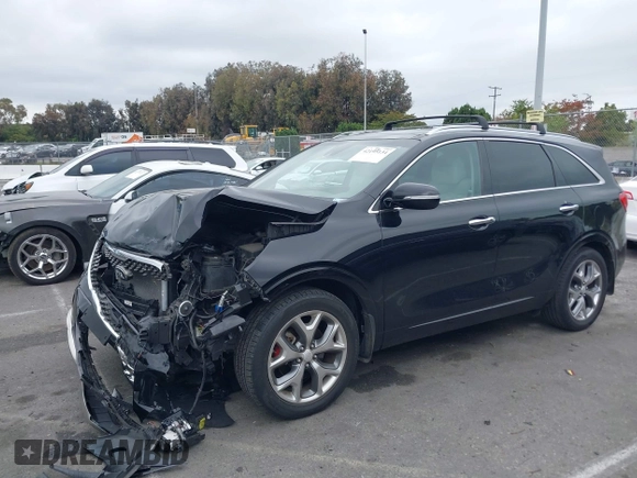 2017 Kia Sorento SX with VIN 5XYPK4A58HG322661, listed as a IAAI auction lot 42195134 with 46,821 mi miles and . Bid and sale history available at DreamBid. Image 2.