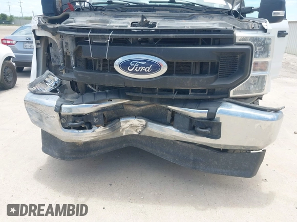 2022 Ford F-250 XL with VIN 1FD7X2B68NEF85052, listed as a IAAI auction lot 42735798 with 152,591 mi miles and . Bid and sale history available at DreamBid. Image 6.