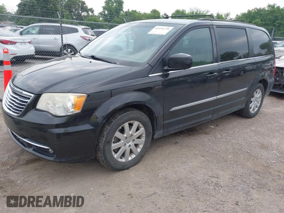 2014 Chrysler Town & Country Touring z VIN 2C4RC1BG3ER346779, wystawiony jako IAAI lot #42494278 z przebiegiem 220 517 mil mil oraz . Historia ofert i sprzedaży dostępna na DreamBid. Obrazek 2.