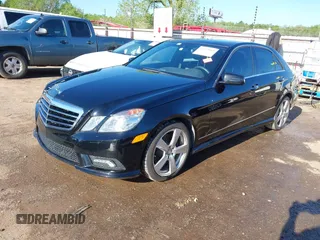 2010 Mercedes-Benz E 350 Luxury with VIN WDDHF5GB1AA223140, listed as a IAAI auction lot 42073965 with 81,656 mi miles and . Bid and sale history available at carsss.com. Image 17.