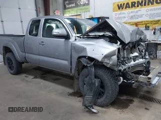 2015 Toyota Tacoma с VIN 5TFUX4EN1FX030570, выставлен на аукционе IAAI как лот 41860944 с пробегом 107 924 миль миль и . История ставок и продаж доступна на DreamBid. Изображение 1.