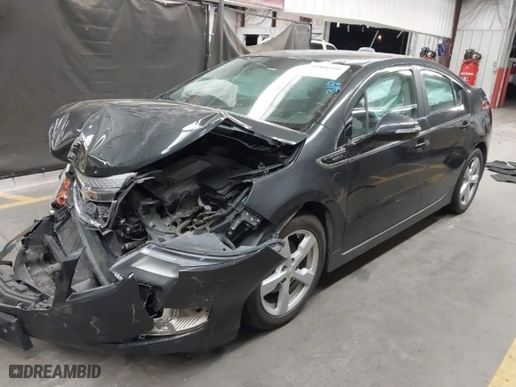 2015 Chevrolet Volt with VIN 1G1RA6E40FU138120, listed as a IAAI auction lot 41806501 with 79,580 mi miles. Bid and sale history available at carsss.com. Image 2.