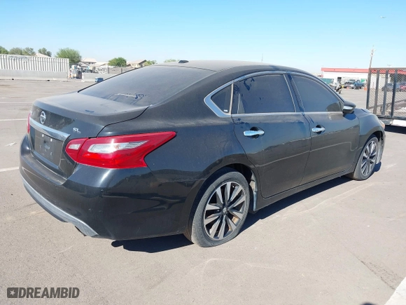 2018 Nissan Altima 2.5 SL with VIN 1N4AL3AP8JC187356, listed as a IAAI auction lot 40610711 with 98,662 mi miles. Bid and sale history available at carsss.com. Image 4.