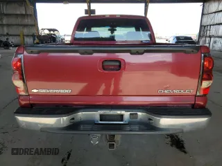 2005 Chevrolet Silverado 1500 LT z VIN 1GCEC19T35Z173241, wystawiony jako Copart lot #54778525 z przebiegiem 93 832 mil mil oraz Szkoda całkowita • Salvage title. Historia ofert i sprzedaży dostępna na DreamBid. Obrazek 6.