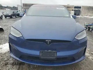 2023 Tesla Model X with VIN 7SAXCDE50PF430739, listed as a Copart auction lot 43069745 with 13,942 mi miles and Salvage Title. Bid and sale history available at DreamBid. Image 5.