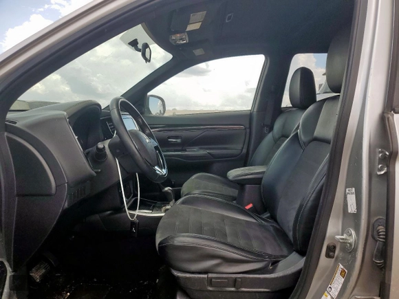 2019 Mitsubishi Outlander SE with VIN JA4AD3A32KZ031682, listed as a Copart auction lot 60626015 with 77,567 mi miles and Salvage title. Bid and sale history available at DreamBid. Image 7.