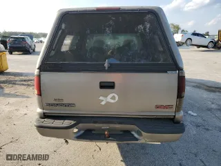 2001 GMC Sonoma SLS w/1SF Pkg with VIN 1GTCS195318169167, listed as a Copart auction lot 75296734 with 0 mi miles and Salvage Title. Bid and sale history available at carsss.com. Image 6.