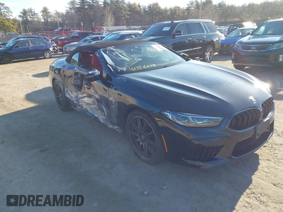 2024 BMW M8 Competition z VIN WBSDZ0C05RCN06074, wystawiony jako IAAI lot #41356643 z przebiegiem 20 542 mil mil oraz . Historia ofert i sprzedaży dostępna na DreamBid. Obrazek 1.