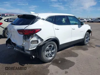 2023 Chevrolet Blazer LT z VIN 3GNKBCR4XPS116844, wystawiony jako IAAI lot #41622843 z przebiegiem 34 094 mil mil oraz . Historia ofert i sprzedaży dostępna na DreamBid. Obrazek 4.