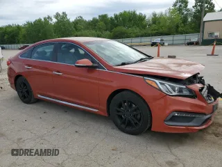 2015 Hyundai Sonata Sport z VIN 5NPE34AB9FH105118, wystawiony jako Copart lot #56419065 z przebiegiem 124 137 mil mil oraz Szkoda całkowita • Salvage title. Historia ofert i sprzedaży dostępna na DreamBid. Obrazek 4.
