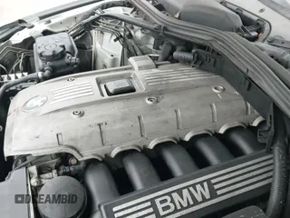 2006 BMW 5 Series z VIN WBANF33586CS35117, wystawiony jako IAAI lot #41562653 z przebiegiem 205 281 mil mil oraz . Historia ofert i sprzedaży dostępna na DreamBid. Obrazek 12.