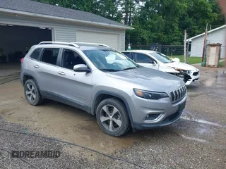 2019 Jeep Cherokee Limited z VIN 1C4PJMDN0KD167401, wystawiony jako IAAI lot #42253910 z przebiegiem 67 047 mil mil oraz . Historia ofert i sprzedaży dostępna na DreamBid. Obrazek 1.