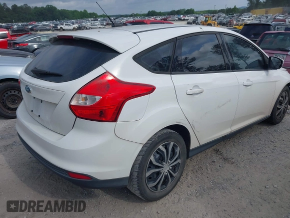 2012 Ford Focus SE z VIN 1FAHP3K27CL270382, wystawiony jako IAAI lot #42317068 z przebiegiem 152 591 mil mil oraz . Historia ofert i sprzedaży dostępna na DreamBid. Obrazek 4.