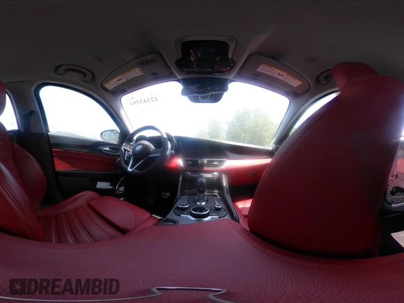 2019 Alfa Romeo Giulia Ti z VIN ZARFANBN6K7609476, wystawiony jako IAAI lot #42343594 z przebiegiem 28 848 mil mil oraz . Historia ofert i sprzedaży dostępna na DreamBid. Obrazek 19.