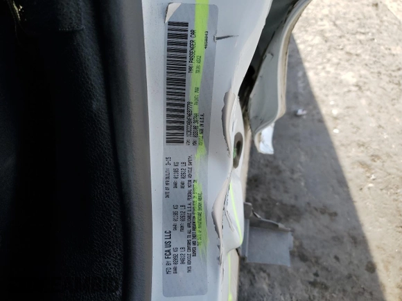 2015 Chrysler 200 Limited z VIN 1C3CCCABXFN697778, wystawiony jako Copart lot #52749775 z przebiegiem 94 455 mil mil oraz Szkody całkowita. Historia ofert i sprzedaży dostępna na DreamBid. Obrazek 13.