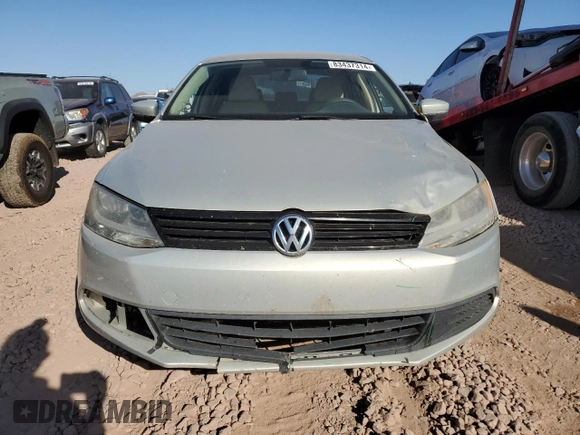 2012 Volkswagen Jetta SE z VIN 3VWDP7AJ1CM321623, wystawiony jako Copart lot #83437314 z przebiegiem 234 496 mil mil oraz Szkoda całkowita • Salvage title. Historia ofert i sprzedaży dostępna na DreamBid. Obrazek 5.