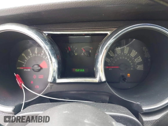 2007 Ford Mustang GT Deluxe with VIN 1ZVFT82HX75212885, listed as a IAAI auction lot 41451483 with 158,566 mi miles. Bid and sale history available at carsss.com. Image 7.