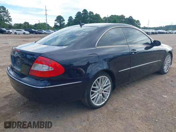 2007 Mercedes-Benz CLK 350 with VIN WDBTJ56H97F227391, listed as a IAAI auction lot 42146213 with 156,205 mi miles and . Bid and sale history available at DreamBid. Image 4.