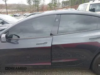 2024 Tesla Model 3 z VIN 5YJ3E1EAXRF860931, wystawiony jako IAAI lot #41760589 z przebiegiem 12 273 mil mil oraz . Historia ofert i sprzedaży dostępna na DreamBid. Obrazek 14.