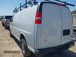 2023 GMC Savana Cargo Van with VIN 1GTW7AFP0P1143843, listed as a IAAI auction lot 41776847 with 15,091 mi miles. Bid and sale history available at carsss.com. Image 3.