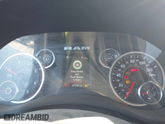 2019 Ram 2500 Big Horn with VIN 3C6UR5JL7KG626549, listed as a IAAI auction lot 42034609 with 47,996 mi miles. Bid and sale history available at carsss.com. Image 15.