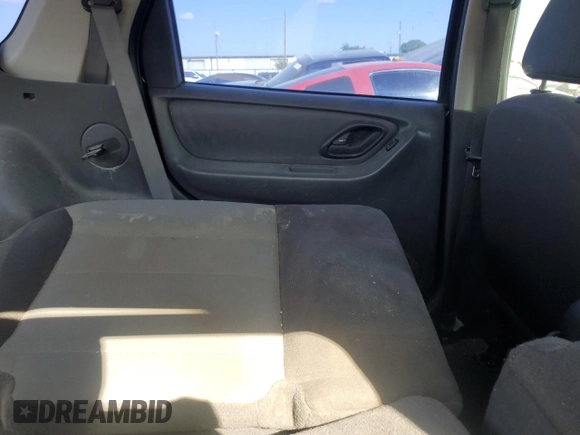 2005 Ford Escape XLS Value with VIN 1FMYU02Z35KB13600, listed as a Copart auction lot 71581184 with 187,747 mi miles and Salvage Title. Bid and sale history available at carsss.com. Image 11.