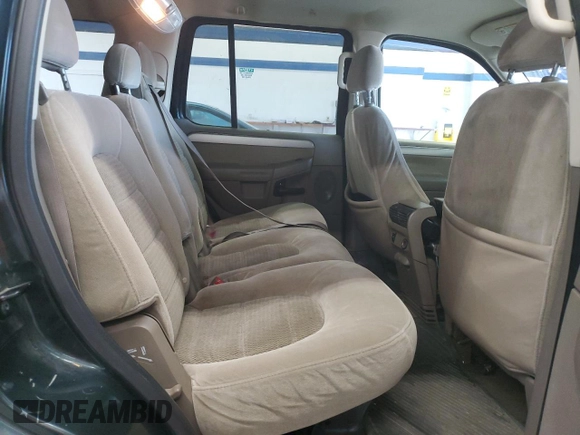 2004 Ford Explorer XLT z VIN 1FMZU73K04UA13679, wystawiony jako Copart lot #59557905 z przebiegiem 193 764 mil mil oraz Szkoda całkowita • Salvage title. Historia ofert i sprzedaży dostępna na DreamBid. Obrazek 11.