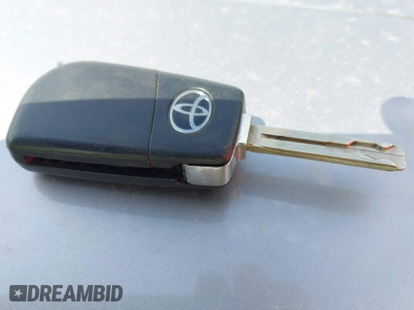 2018 Toyota C-HR XLE с VIN NMTKHMBX2JR048082, выставлен на аукционе IAAI как лот 42245404 с пробегом 138 554 миль миль и . История ставок и продаж доступна на DreamBid. Изображение 11.