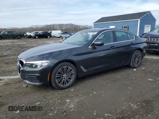 2020 BMW 5 Series 530i xDrive z VIN WBAJR7C06LCD74789, wystawiony jako Copart lot #46108655 z przebiegiem 42 819 mil mil oraz Szkoda całkowita • Salvage title. Historia ofert i sprzedaży dostępna na DreamBid. Obrazek 1.