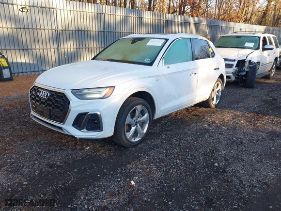 2023 Audi Q5 S line Premium Plus with VIN WA1EAAFYXP2140474, listed as a IAAI auction lot 41222927 with 10,554 mi miles. Bid and sale history available at carsss.com. Image 2.