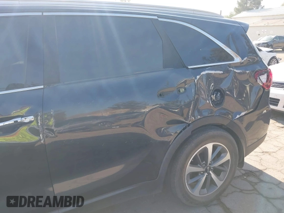 2019 Kia Sorento EX V6 with VIN 5XYPH4A58KG541318, listed as a IAAI auction lot 41021482 with 45,427 mi miles. Bid and sale history available at carsss.com. Image 16.