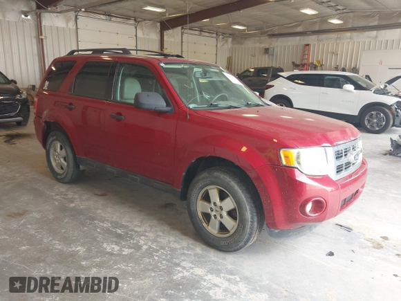 2010 Ford Escape XLT z VIN 1FMCU9DG6AKA55826, wystawiony jako IAAI lot #42337473 z przebiegiem 225 944 mil mil oraz . Historia ofert i sprzedaży dostępna na DreamBid. Obrazek 1.