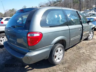 2005 Dodge Caravan SE z VIN 1D4GP24R65B252154, wystawiony jako IAAI lot #41652464 z przebiegiem 336 873 mil mil oraz . Historia ofert i sprzedaży dostępna na DreamBid. Obrazek 4.