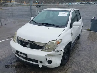 2005 Scion xA z VIN JTKKT624X50089997, wystawiony jako IAAI lot #41686627 z przebiegiem 213 343 mil mil oraz . Historia ofert i sprzedaży dostępna na DreamBid. Obrazek 17.