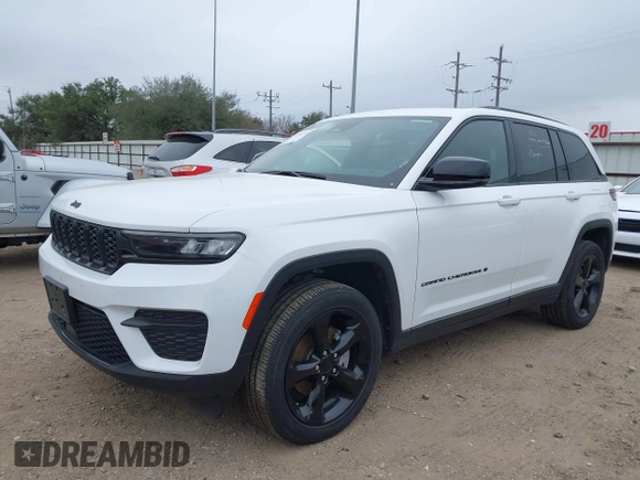 2023 Jeep Grand Cherokee Laredo z VIN 1C4RJHAG7PC640598, wystawiony jako IAAI lot #41607176 z przebiegiem 43 043 mil mil oraz . Historia ofert i sprzedaży dostępna na DreamBid. Obrazek 17.