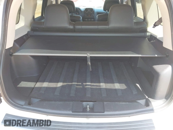 2016 Jeep Patriot Sport with VIN 1C4NJRBB8GD731252, listed as a IAAI auction lot 42321786 with 111,788 mi miles and . Bid and sale history available at DreamBid. Image 6.