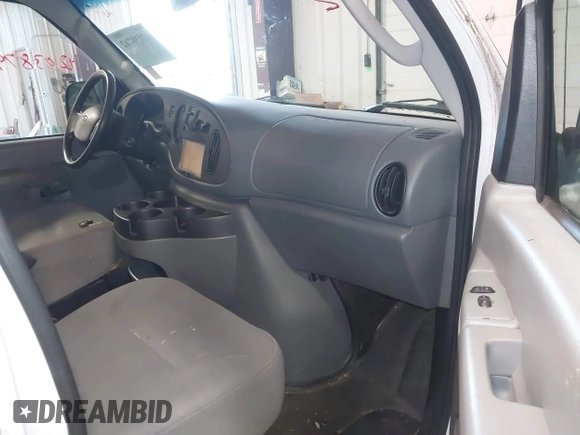 2007 Ford Econoline Cargo Commercial with VIN 1FTNE14W87DA89461, listed as a IAAI auction lot 42038742 with 75,738 mi miles and . Bid and sale history available at DreamBid. Image 5.