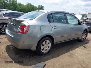 2011 Nissan Sentra SR z VIN 3N1AB6AP4BL609002, wystawiony jako IAAI lot #42424892 z przebiegiem 217 563 mil mil oraz . Historia ofert i sprzedaży dostępna na DreamBid. Obrazek 4.