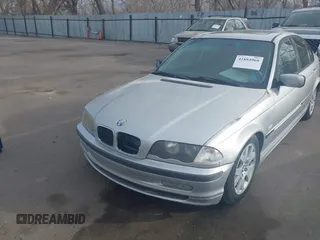 1999 BMW 3 Series 323i with VIN WBAAM3331XCD55039, listed as a IAAI auction lot 41884968 with 187,106 mi miles. Bid and sale history available at carsss.com. Image 6.