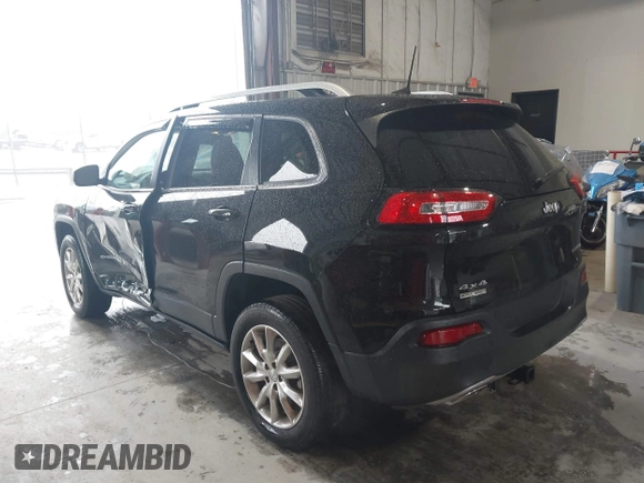 2016 Jeep Cherokee Limited with VIN 1C4PJMDSXGW233096, listed as a IAAI auction lot 42337333 with 39,475 mi miles and . Bid and sale history available at DreamBid. Image 14.