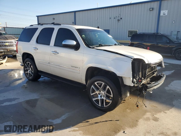 2009 GMC Yukon SLT w/4SB with VIN 1GKFK33099R167410, listed as a Copart auction lot 43352255 with 326,972 mi miles and Salvage Title. Bid and sale history available at carsss.com. Image 4.