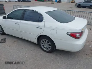 2002 Lexus ES 300 with VIN JTHBF30G525027804, listed as a IAAI auction lot 42285316 with 224,110 mi miles and . Bid and sale history available at DreamBid. Image 3.