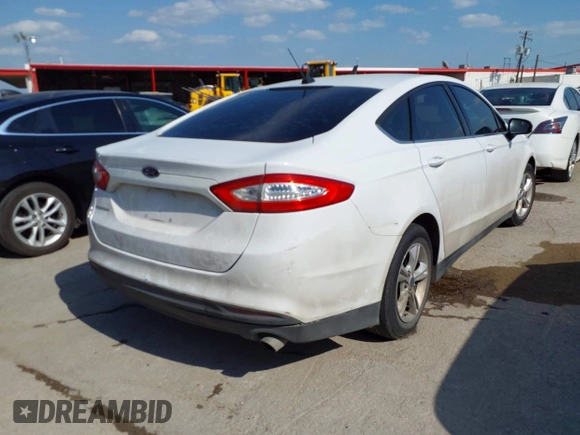 2014 Ford Fusion S with VIN 3FA6P0G7XER102749, listed as a IAAI auction lot 42035294 with 181,153 mi miles. Bid and sale history available at carsss.com. Image 4.