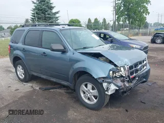 2012 Ford Escape XLT z VIN 1FMCU0DG2CKA49181, wystawiony jako IAAI lot #42570127 z przebiegiem 68 258 mil mil oraz . Historia ofert i sprzedaży dostępna na DreamBid. Obrazek 1.