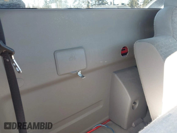 2008 Chevrolet Colorado LS with VIN 1GCCS149088206051, listed as a IAAI auction lot 41413117 with 66,117 mi miles and . Bid and sale history available at DreamBid. Image 8.
