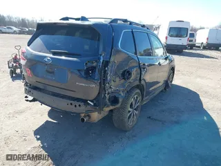 2019 Subaru Forester Limited with VIN JF2SKAUC1KH583794, listed as a IAAI auction lot 41710962 with 61,192 mi miles. Bid and sale history available at carsss.com. Image 4.