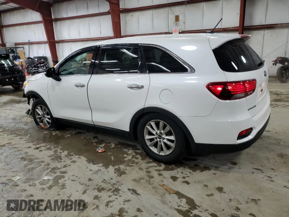 2019 Kia Sorento LX z VIN 5XYPG4A56KG558427, wystawiony jako Copart lot #51971055 z przebiegiem 103 523 mil mil oraz Szkoda całkowita • Salvage title. Historia ofert i sprzedaży dostępna na DreamBid. Obrazek 2.