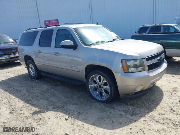 2007 Chevrolet Suburban LT with VIN 3GNFC16J37G306159, listed as a IAAI auction lot 41746563 with 289,770 mi miles. Bid and sale history available at carsss.com. Image 1.