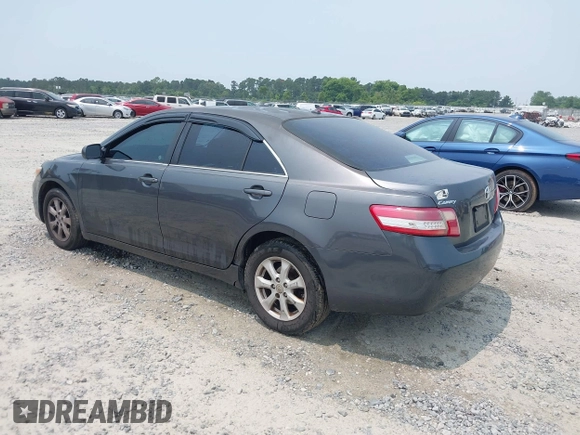 2011 Toyota Camry LE z VIN 4T1BF3EK0BU678810, wystawiony jako IAAI lot #42389108 z przebiegiem 240 908 mil mil oraz . Historia ofert i sprzedaży dostępna na DreamBid. Obrazek 3.